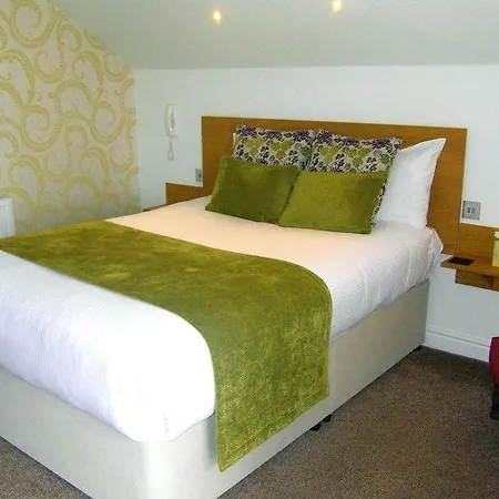 Oakbank House فندق