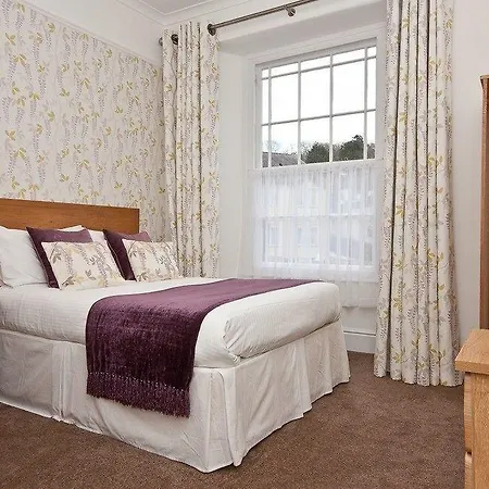 Oakbank House فندق باونيس أون وينديرمير